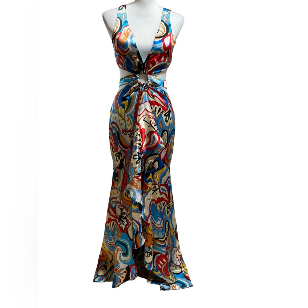 Fashion Nova fabulous multicolored satin halter maxi dress. So sexy!
